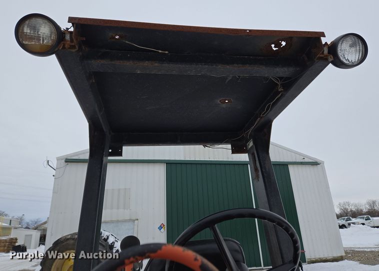 image for item EC3945 1991 Willmar Wrangler wheel loader