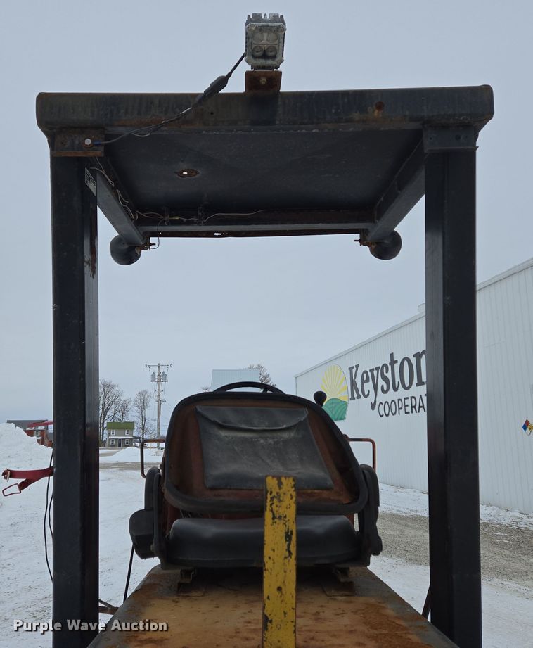 image for item EC3945 1991 Willmar Wrangler wheel loader