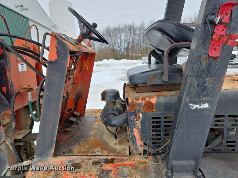 image for item EC3945 1991 Willmar Wrangler wheel loader