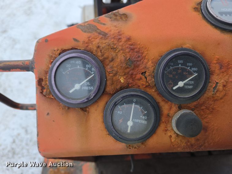 image for item EC3945 1991 Willmar Wrangler wheel loader