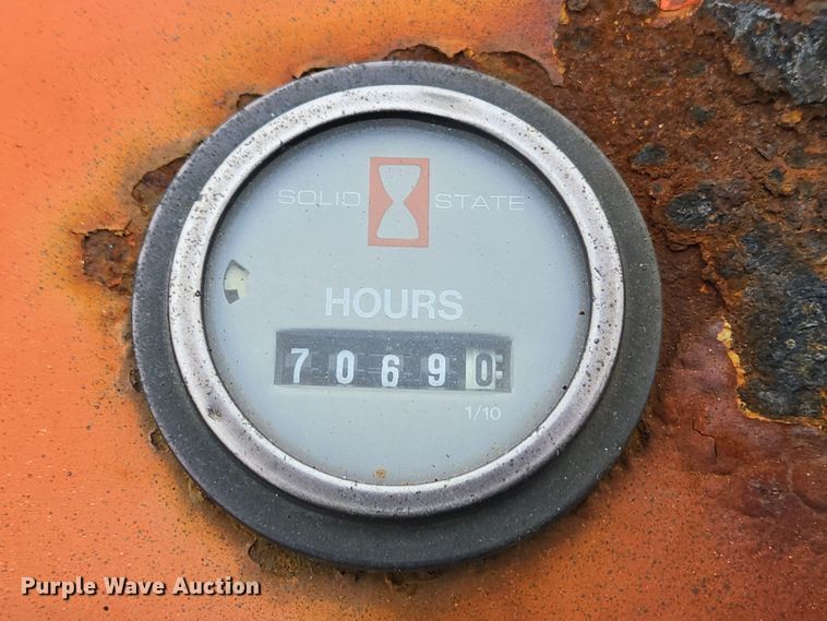 image for item EC3945 1991 Willmar Wrangler wheel loader