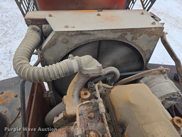 image for item EC3945 1991 Willmar Wrangler wheel loader