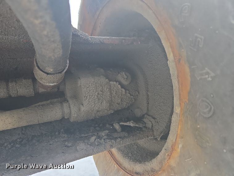 image for item EC3945 1991 Willmar Wrangler wheel loader