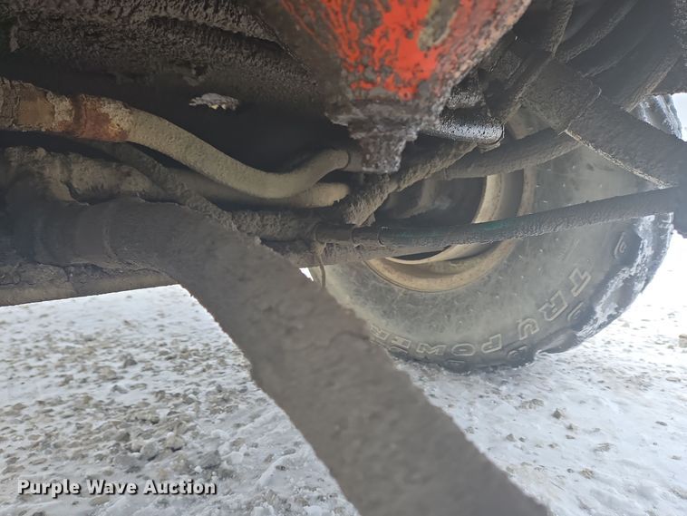 image for item EC3945 1991 Willmar Wrangler wheel loader