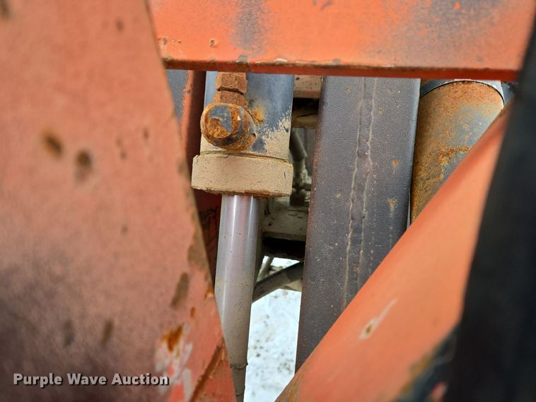 image for item EC3945 1991 Willmar Wrangler wheel loader