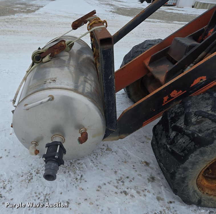 image for item EC3945 1991 Willmar Wrangler wheel loader