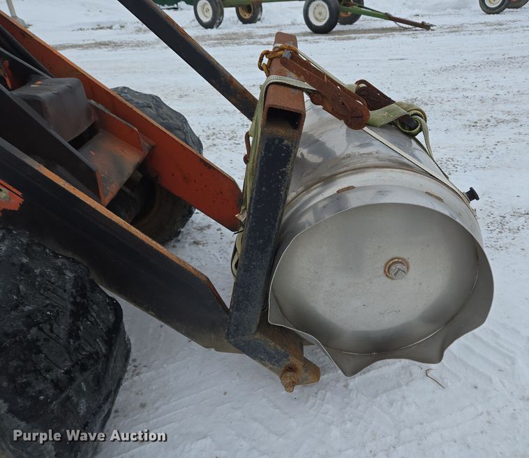 image for item EC3945 1991 Willmar Wrangler wheel loader