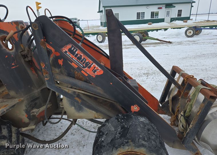 image for item EC3945 1991 Willmar Wrangler wheel loader