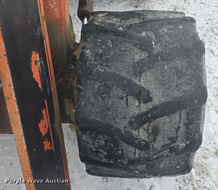 image for item EC3945 1991 Willmar Wrangler wheel loader