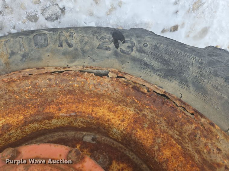 image for item EC3945 1991 Willmar Wrangler wheel loader