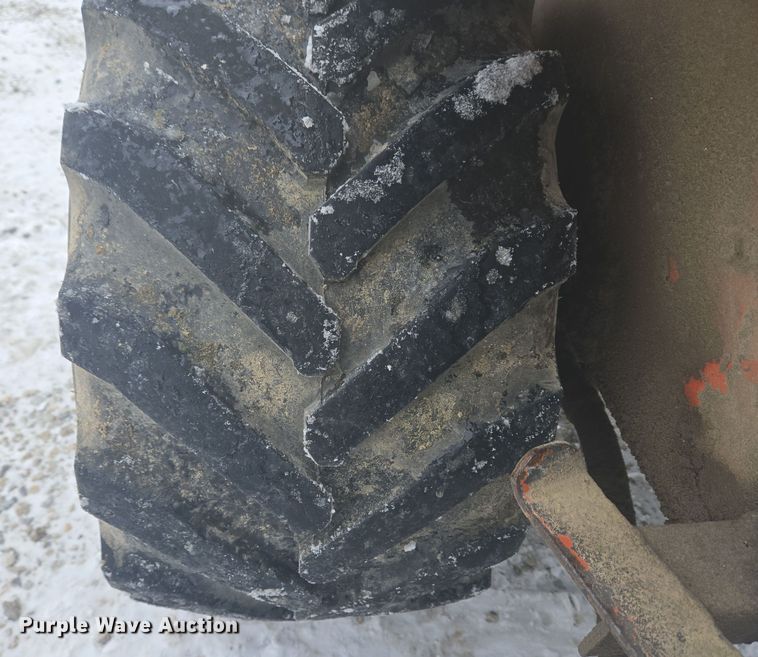 image for item EC3945 1991 Willmar Wrangler wheel loader