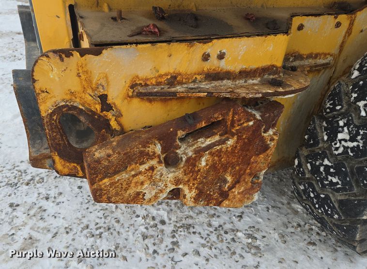 image for item EC3949 2017 John Deere 324E skid steer loader