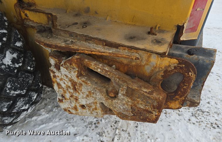 image for item EC3949 2017 John Deere 324E skid steer loader