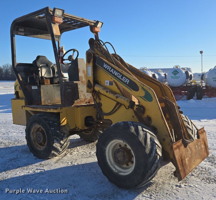 image for item EC3950 2001 Willmar 4500 Wrangler compact wheel loader