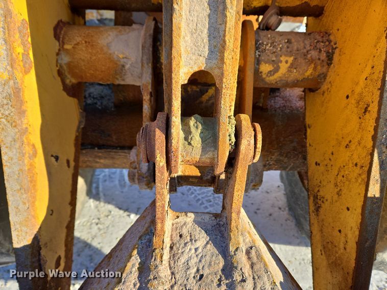 image for item EC3950 2001 Willmar 4500 Wrangler compact wheel loader