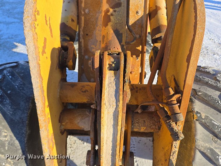 image for item EC3950 2001 Willmar 4500 Wrangler compact wheel loader