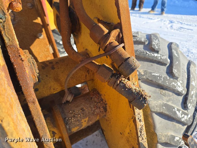 image for item EC3950 2001 Willmar 4500 Wrangler compact wheel loader