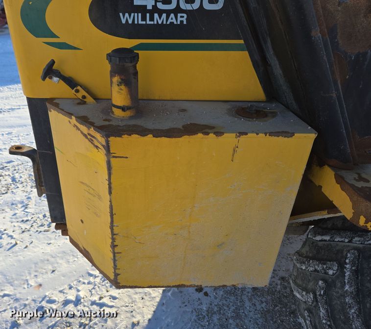image for item EC3950 2001 Willmar 4500 Wrangler compact wheel loader