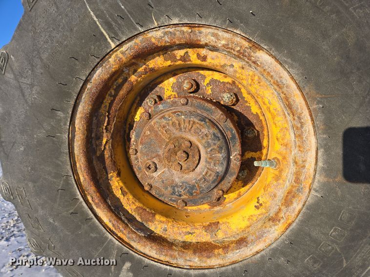 image for item EC3950 2001 Willmar 4500 Wrangler compact wheel loader