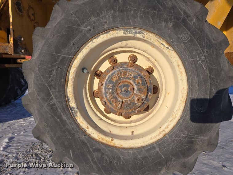 image for item EC3950 2001 Willmar 4500 Wrangler compact wheel loader