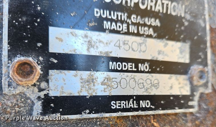 image for item EC3950 2001 Willmar 4500 Wrangler compact wheel loader