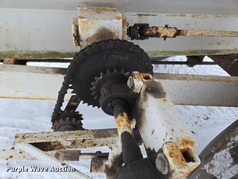 image for item EC3960 Western N52LSD spreader