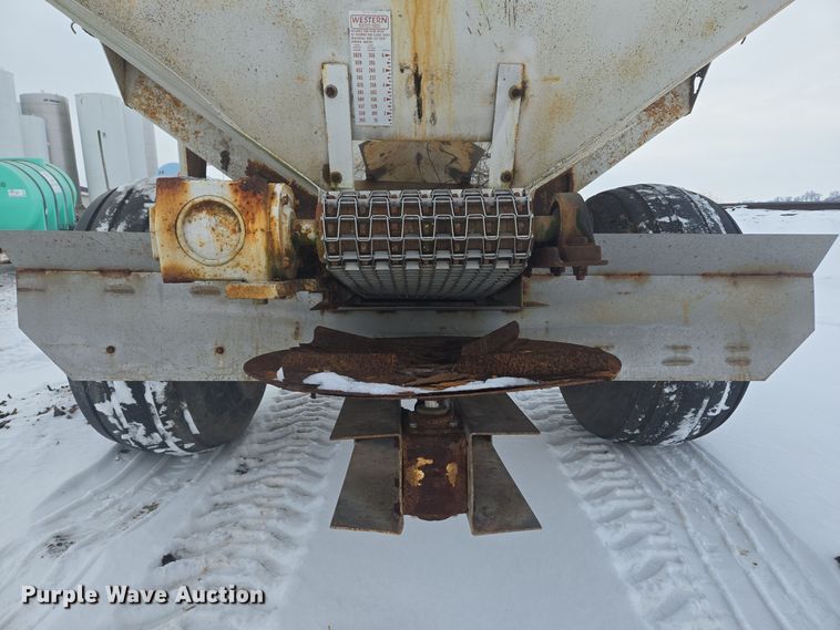 image for item EC3962 Western spreader