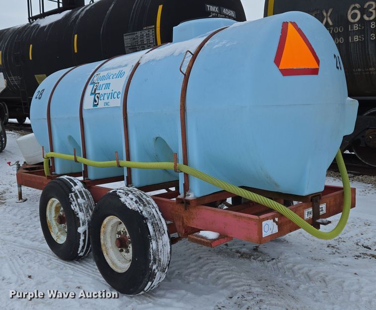 image for item EC3963 P&H MFG 2808-T nurse tank trailer