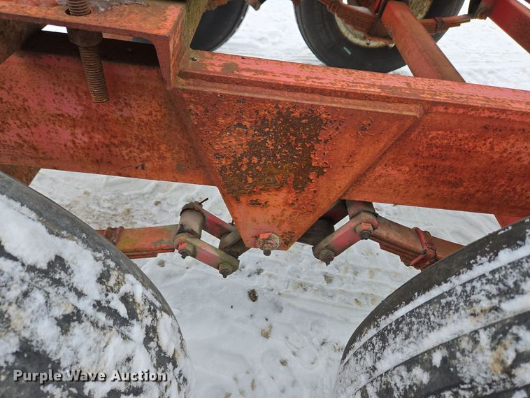 image for item EC3963 P&H MFG 2808-T nurse tank trailer