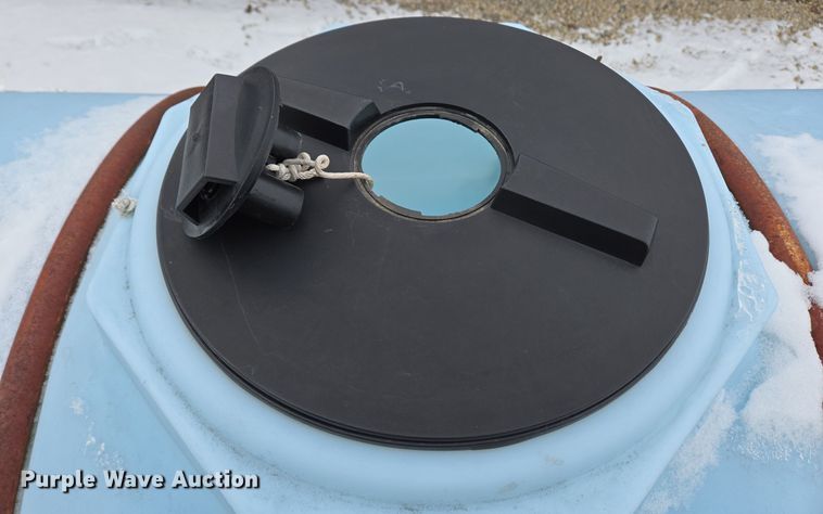 image for item EC3963 P&H MFG 2808-T nurse tank trailer