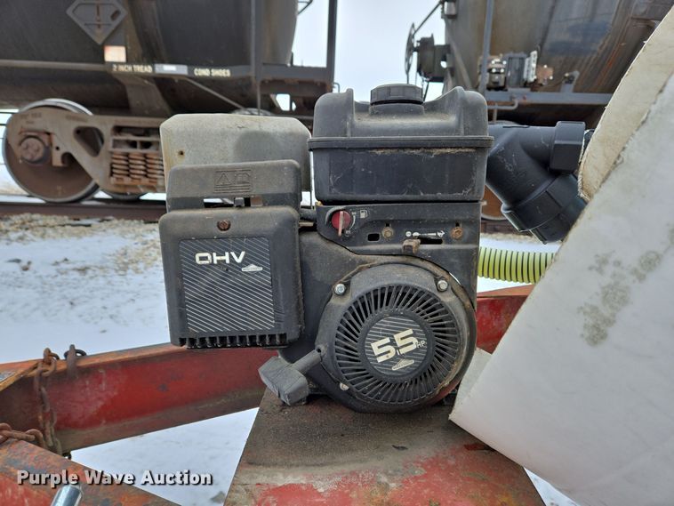 image for item EC3963 P&H MFG 2808-T nurse tank trailer