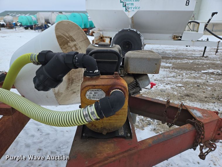 image for item EC3963 P&H MFG 2808-T nurse tank trailer