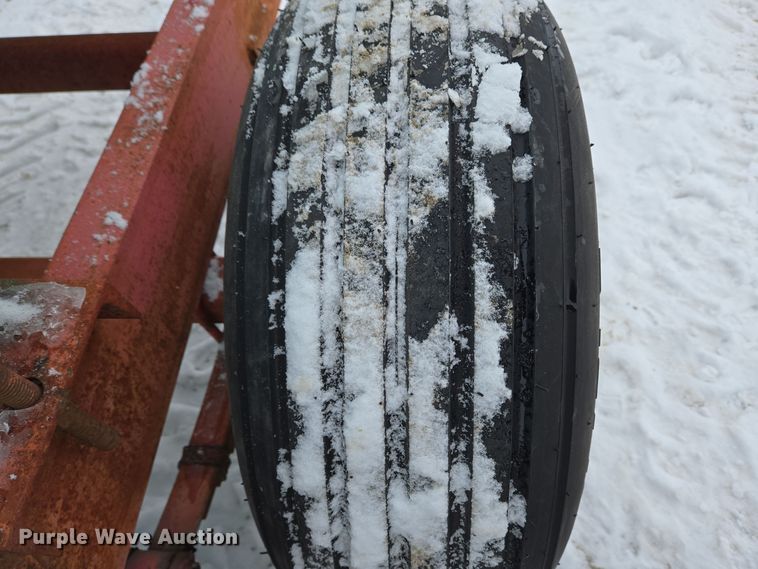 image for item EC3963 P&H MFG 2808-T nurse tank trailer