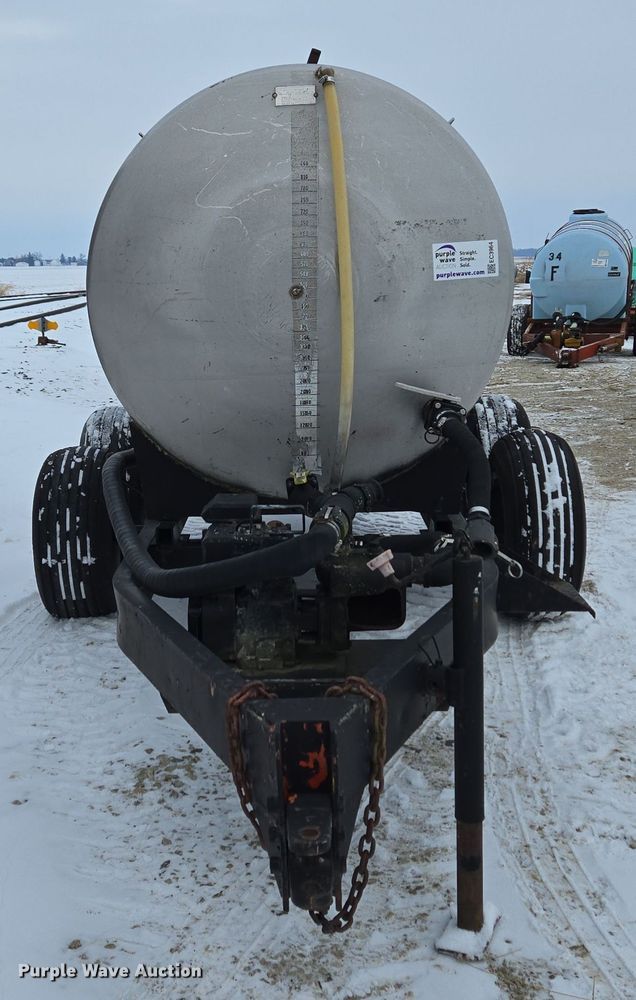 image for item EC3964 Tank trailer