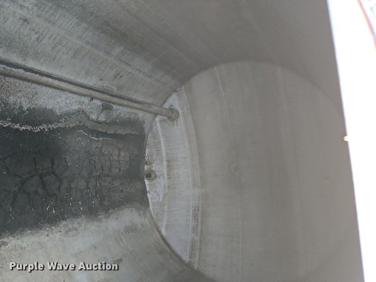 image for item EC3964 Tank trailer