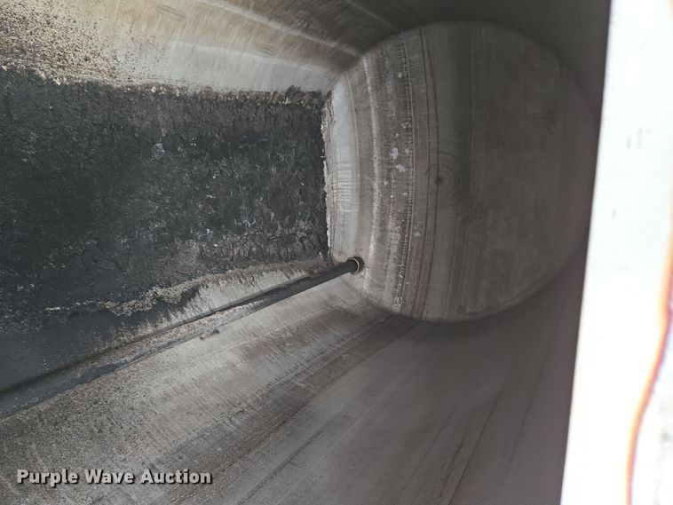 image for item EC3964 Tank trailer