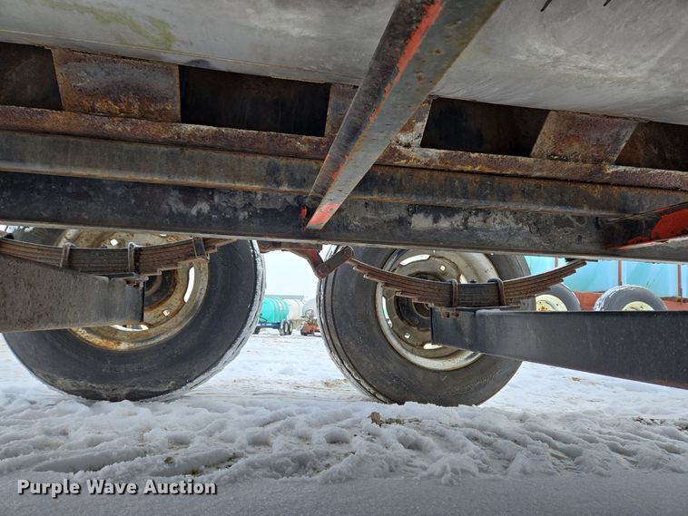 image for item EC3964 Tank trailer