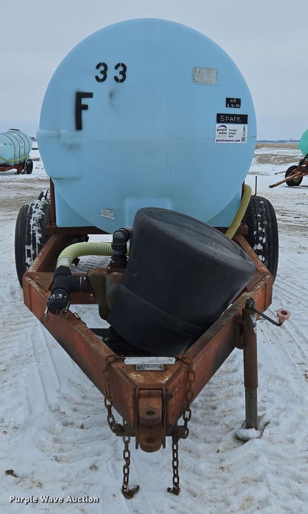 image for item EC3965 P&H MFG 2802-T nurse tank trailer