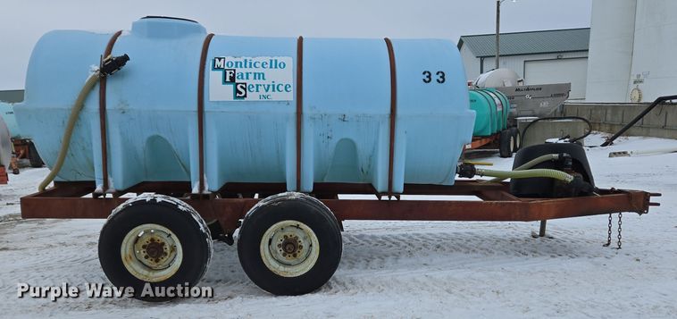 image for item EC3965 P&H MFG 2802-T nurse tank trailer