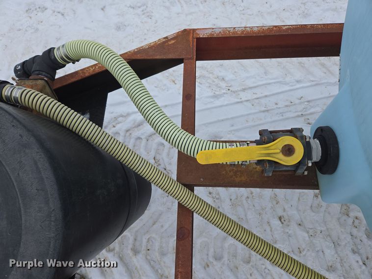 image for item EC3965 P&H MFG 2802-T nurse tank trailer