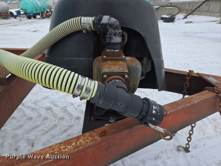 image for item EC3965 P&H MFG 2802-T nurse tank trailer