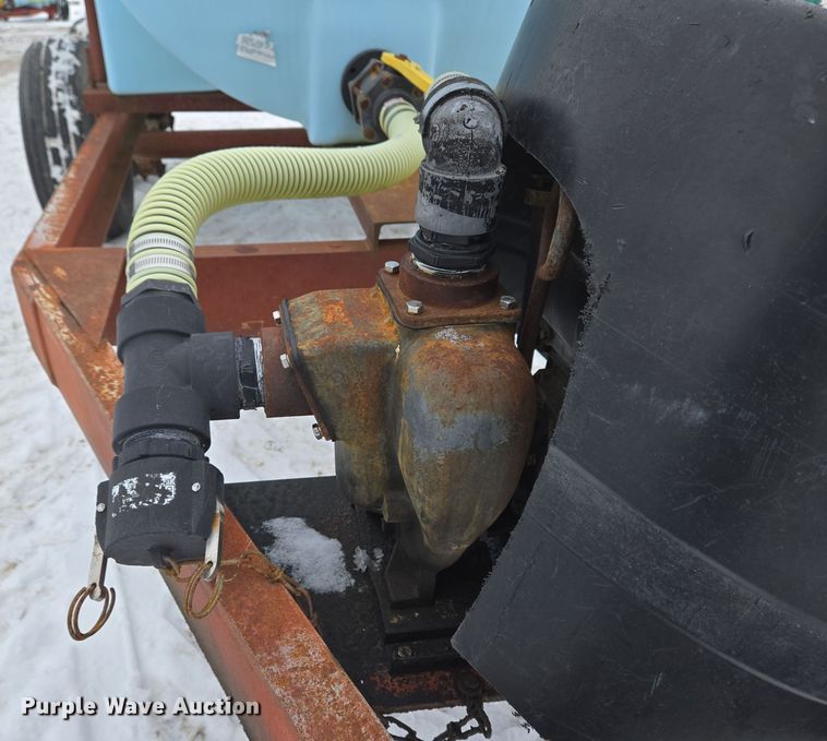 image for item EC3965 P&H MFG 2802-T nurse tank trailer