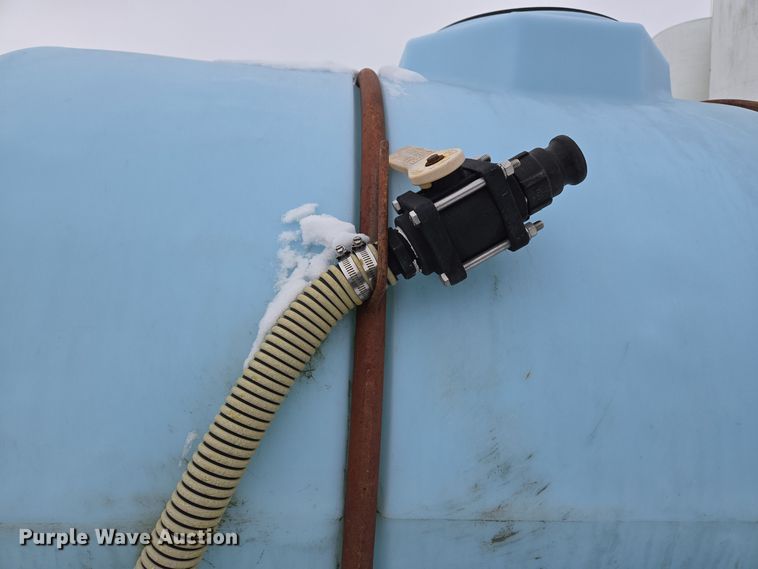 image for item EC3965 P&H MFG 2802-T nurse tank trailer