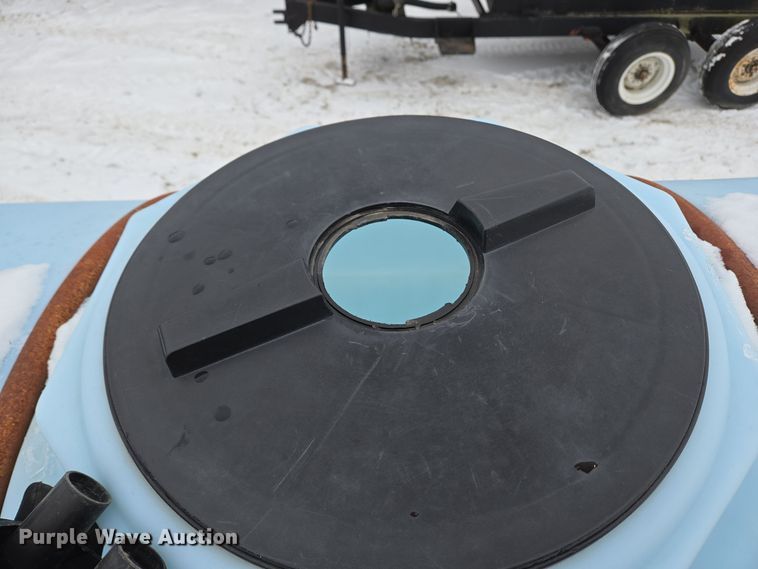 image for item EC3965 P&H MFG 2802-T nurse tank trailer