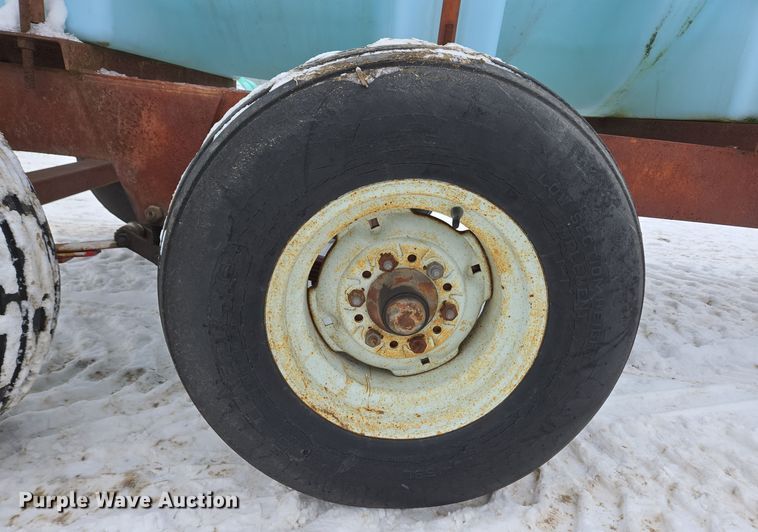 image for item EC3965 P&H MFG 2802-T nurse tank trailer