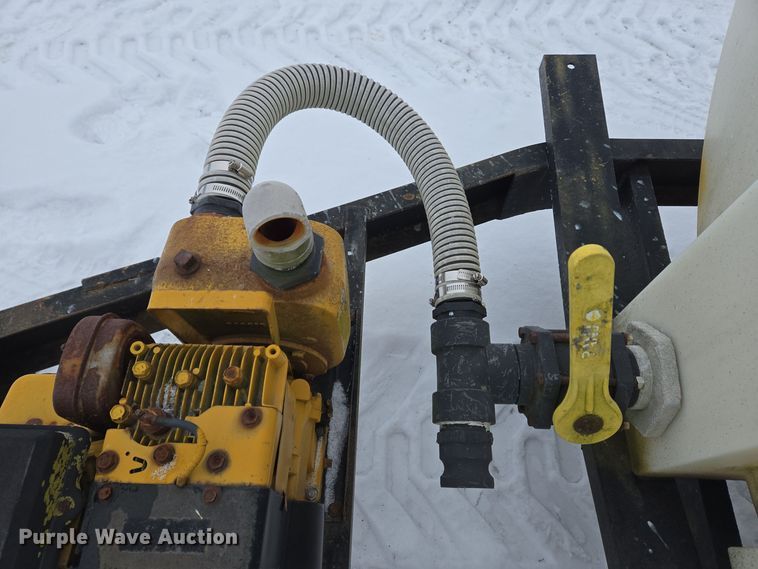 image for item EC3969 Nurse tank trailer