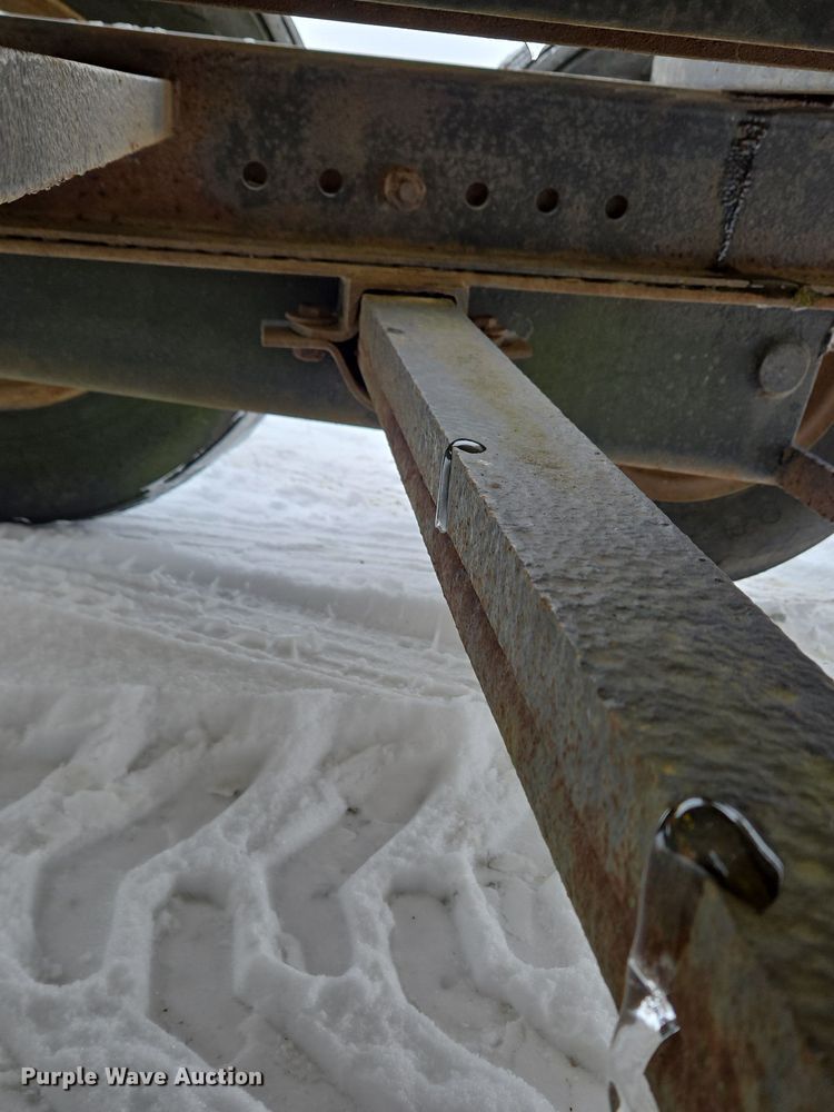 image for item EC3969 Nurse tank trailer