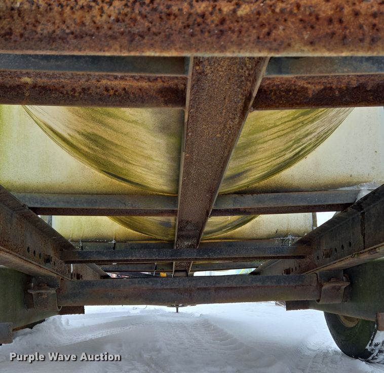 image for item EC3969 Nurse tank trailer