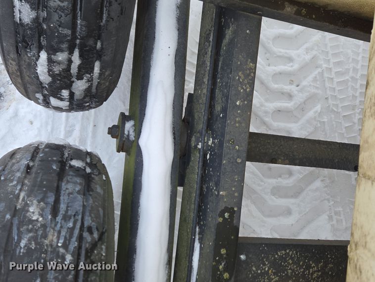 image for item EC3969 Nurse tank trailer