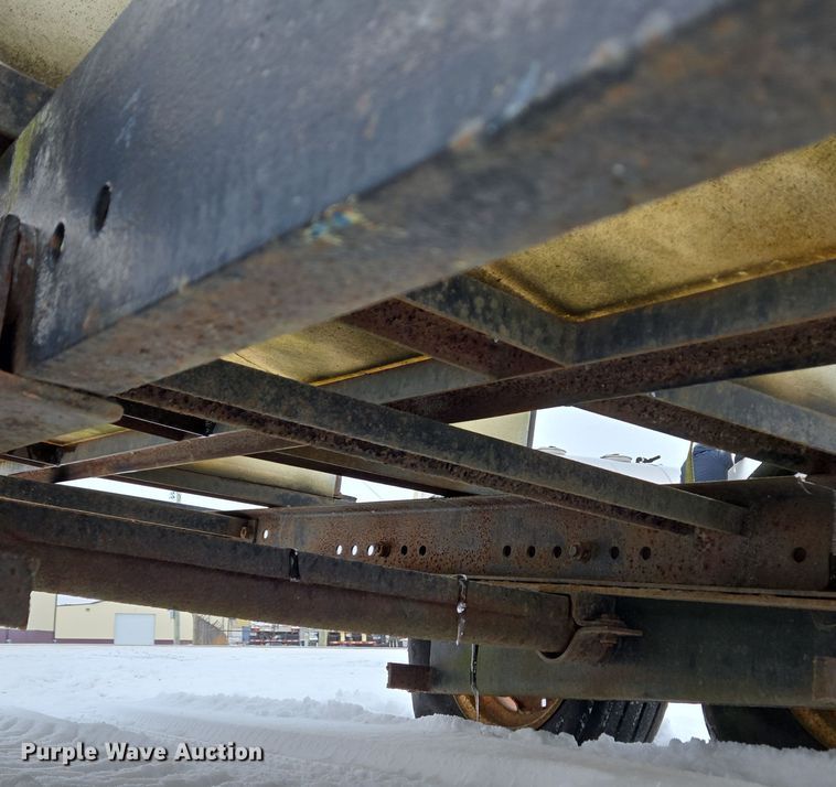 image for item EC3969 Nurse tank trailer